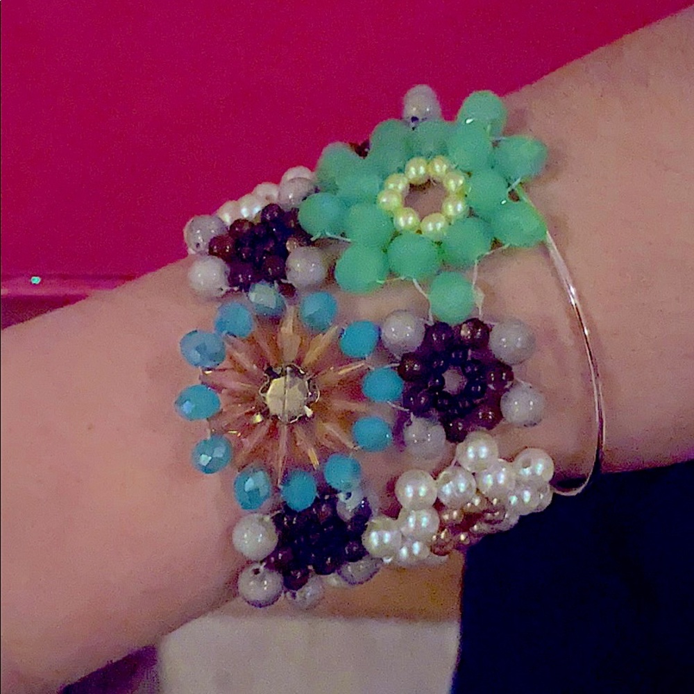 Beaded Flower Bracelet!
